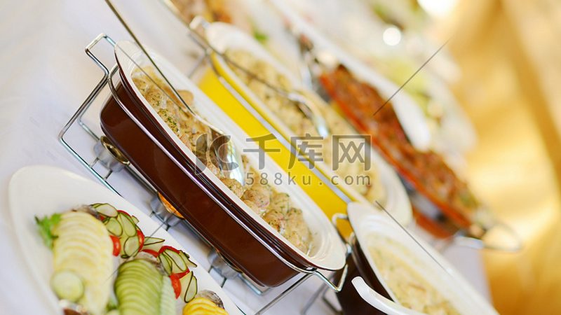 揭秘零食批发一手货源代理：条件与注意事项